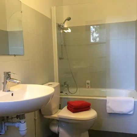 Guest house La Soucarede *